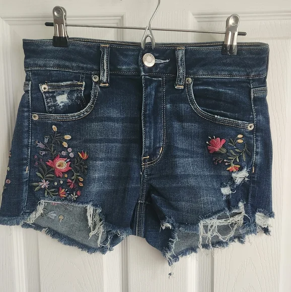 American Eagle Next Level Hi-Rise Shortie - Picture 4 of 9